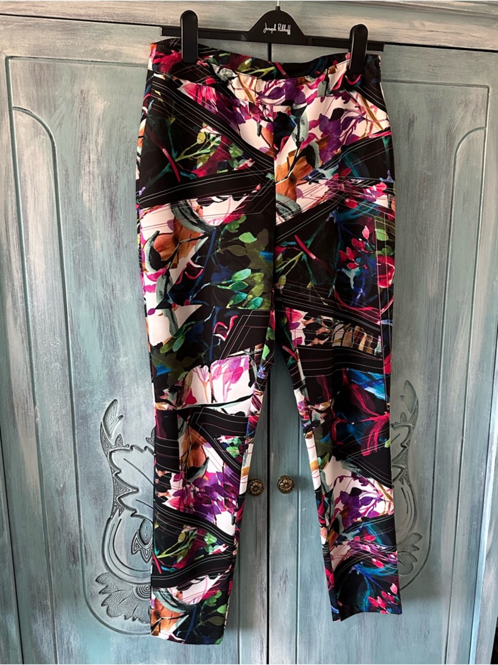Joseph Ribkoff Multicolor Abstract Floral Pants, size 10, like new, $50 - Picture 2 of 5